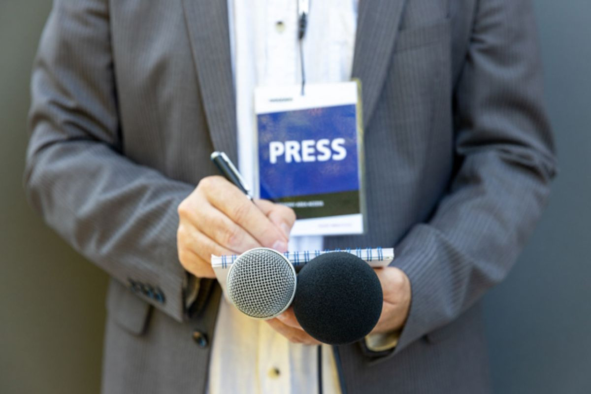 В Азербайджане внесены поправки в правила профессионального поведения журналистов