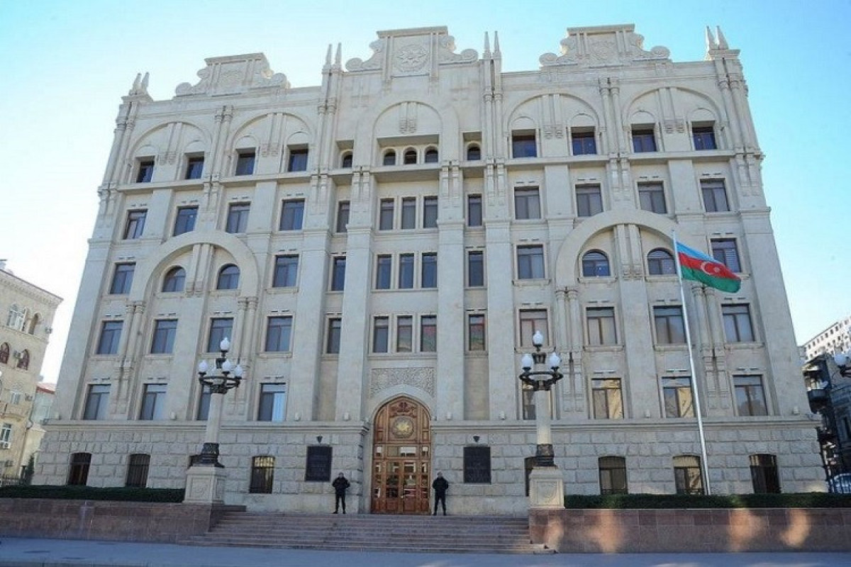 За выходные дни в Азербайджане полиция задержала 30 должников