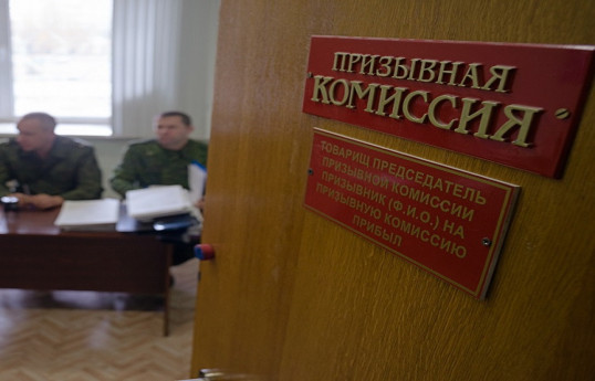 В России мужчина устроил стрельбу в военкомате – ВОЕНКОМ РАНЕН -ВИДЕО 