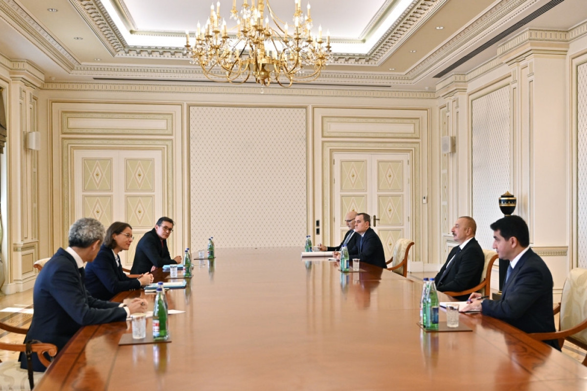 Президент Ильхам Алиев принял советника Кабинета президента Франции-ОБНОВЛЕНО 