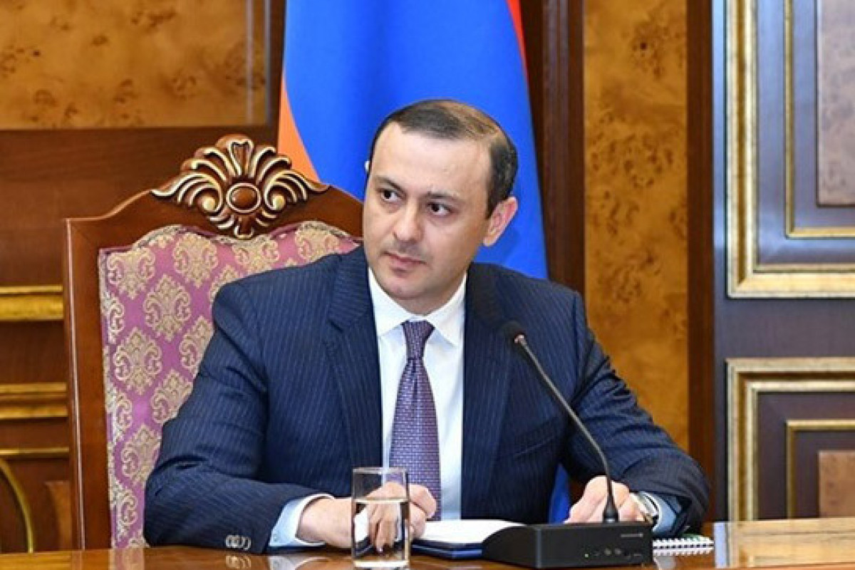Секретарь Совбеза Армении побывал в ЦРУ 