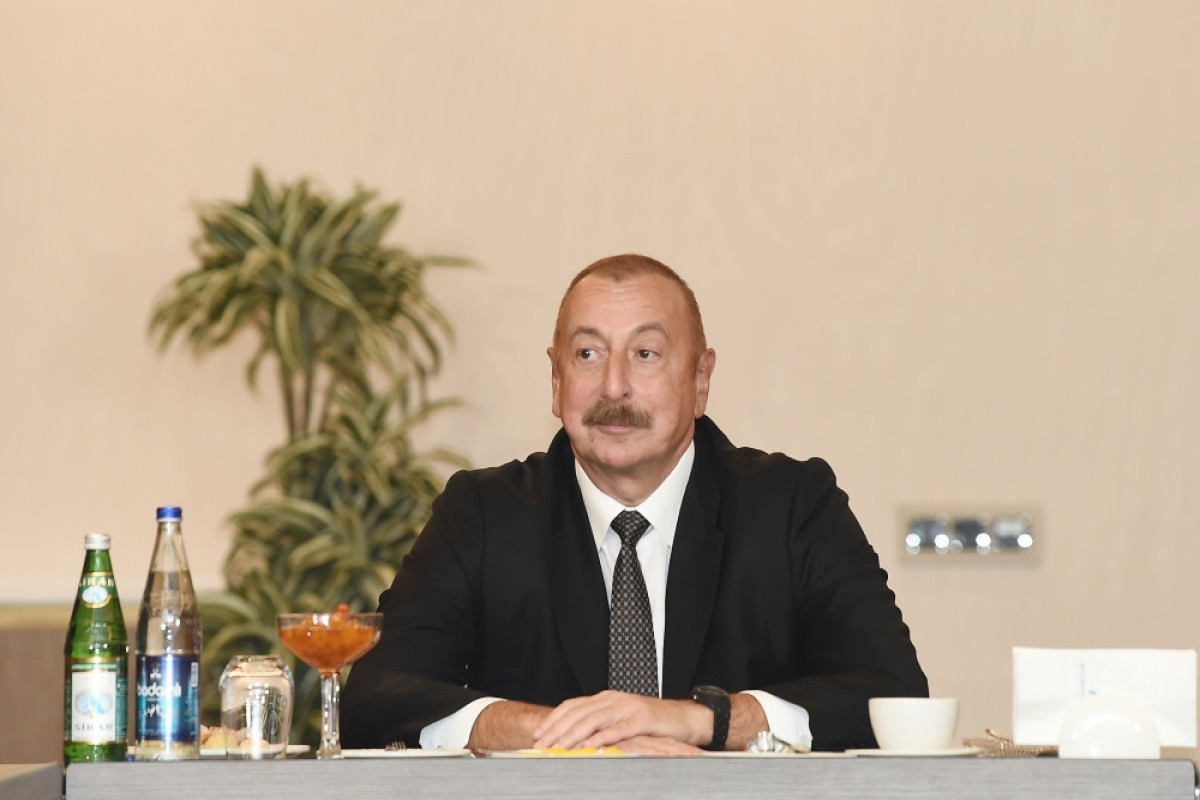 Ильхам Алиев встретился с представителями ведущих бизнес-кругов Болгарии-ФОТО 