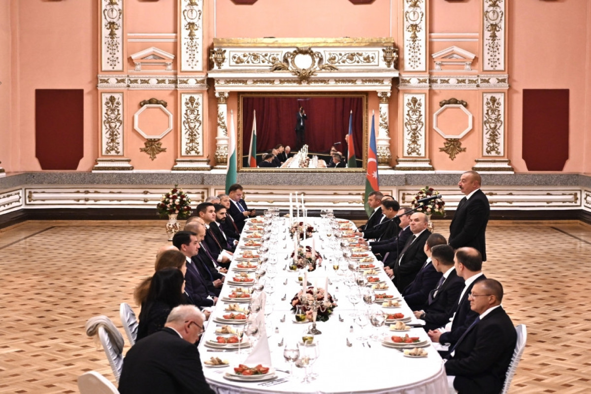 В Софии в честь Президента Ильхама Алиева дан официальный ужин