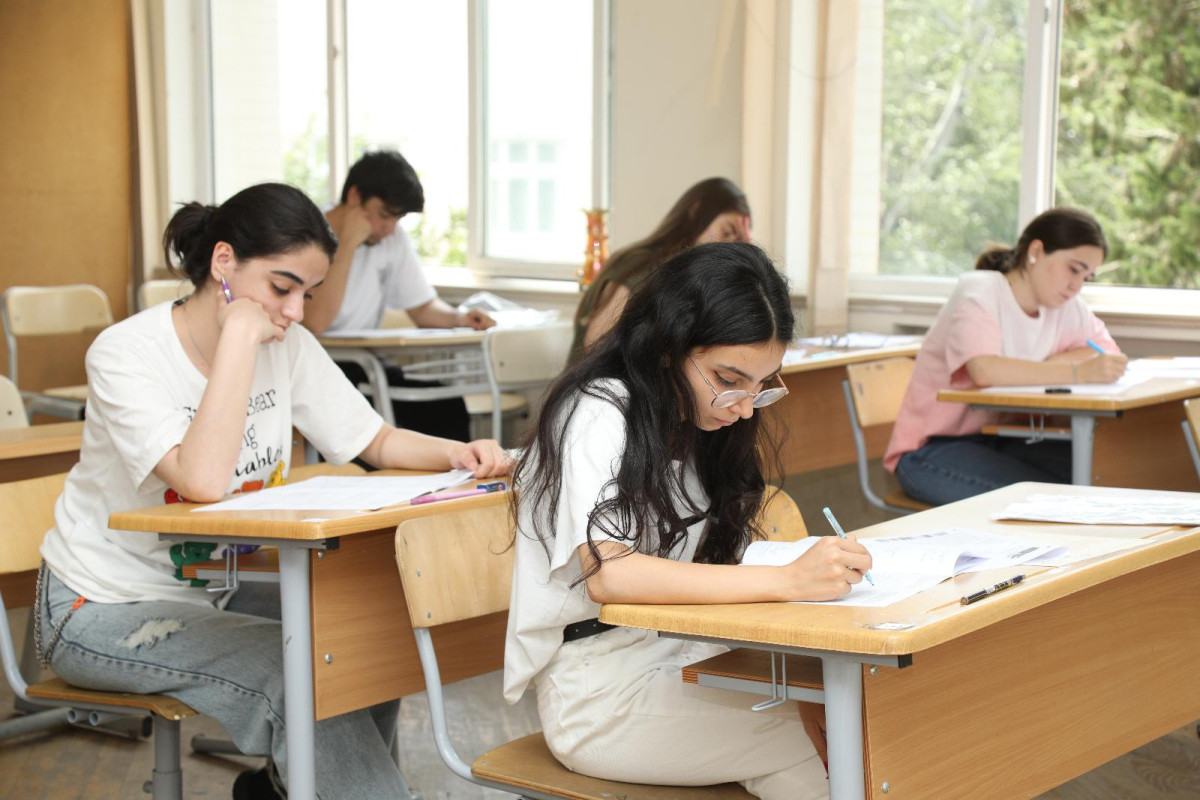В Азербайджане сегодня пройдут вступительные экзамены
