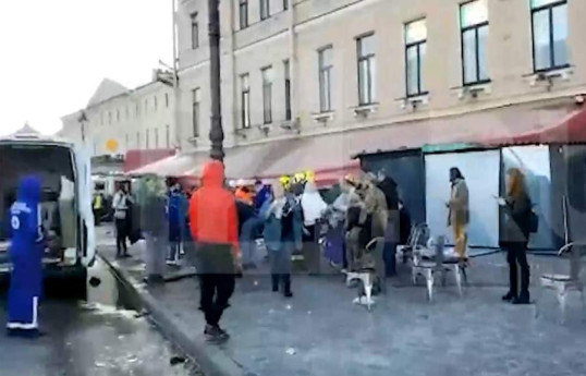 Число пострадавших при взрыве в кафе Петербурга возросло до 30-ВИДЕО -ОБНОВЛЕНО 2 