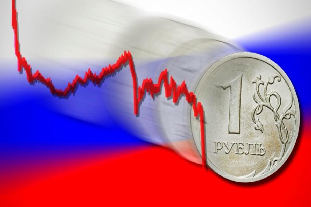 Курс рубля снова рухнул - ВПЕРВЫЕ ЗА ГОД
