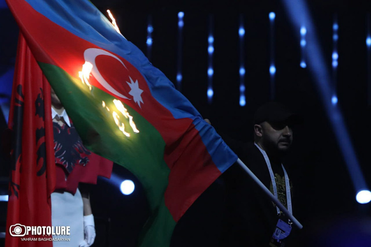 На открытии чемпионата Европы в Армении сожжен флаг Азербайджана-ФОТО -ВИДЕО -ОБНОВЛЕНО 1 