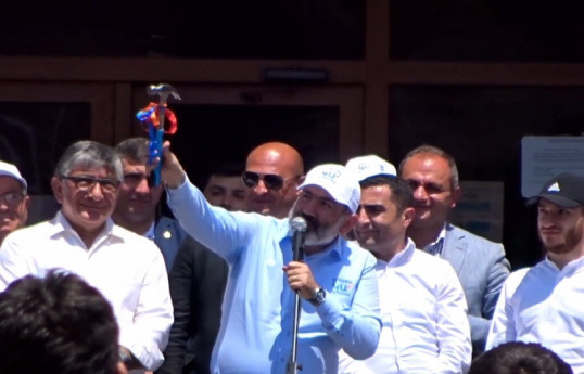 Пустозвон из Еревана, или Как Пашинян сотрясает воздух