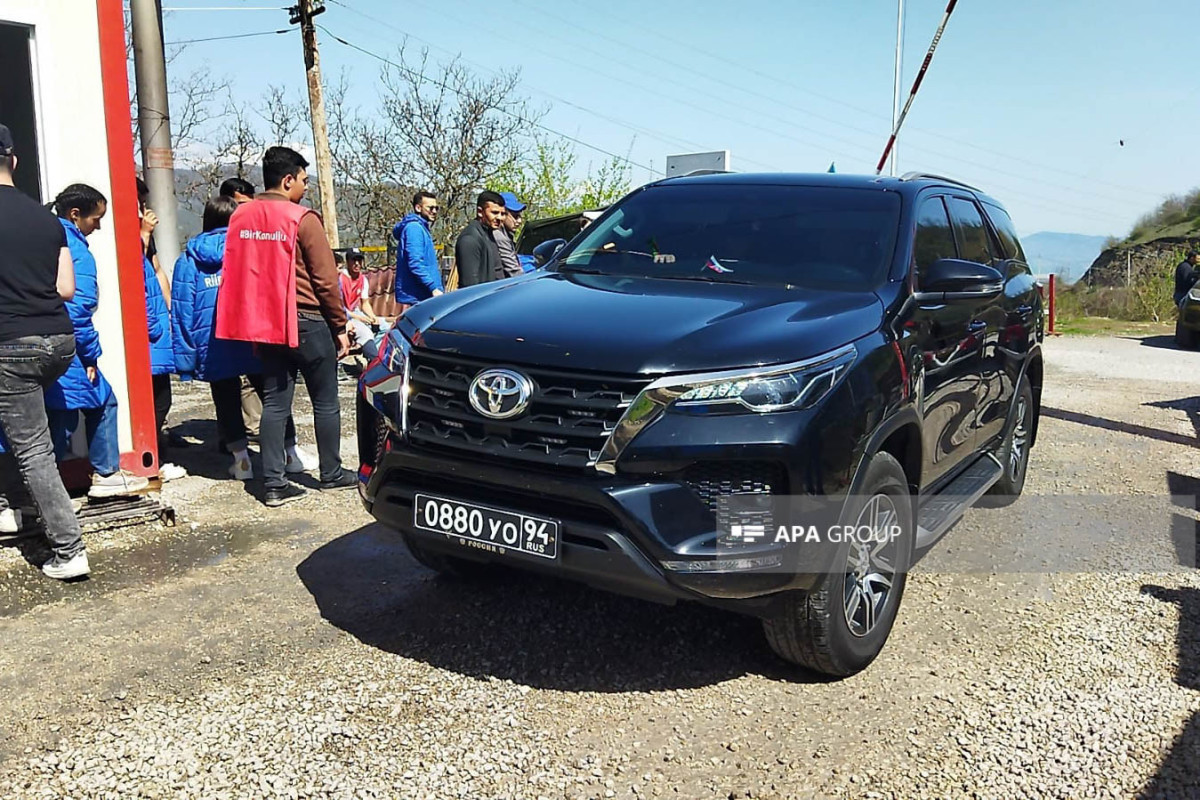 По дороге Лачин-Ханкенди проехали около 20 автомобилей РМК