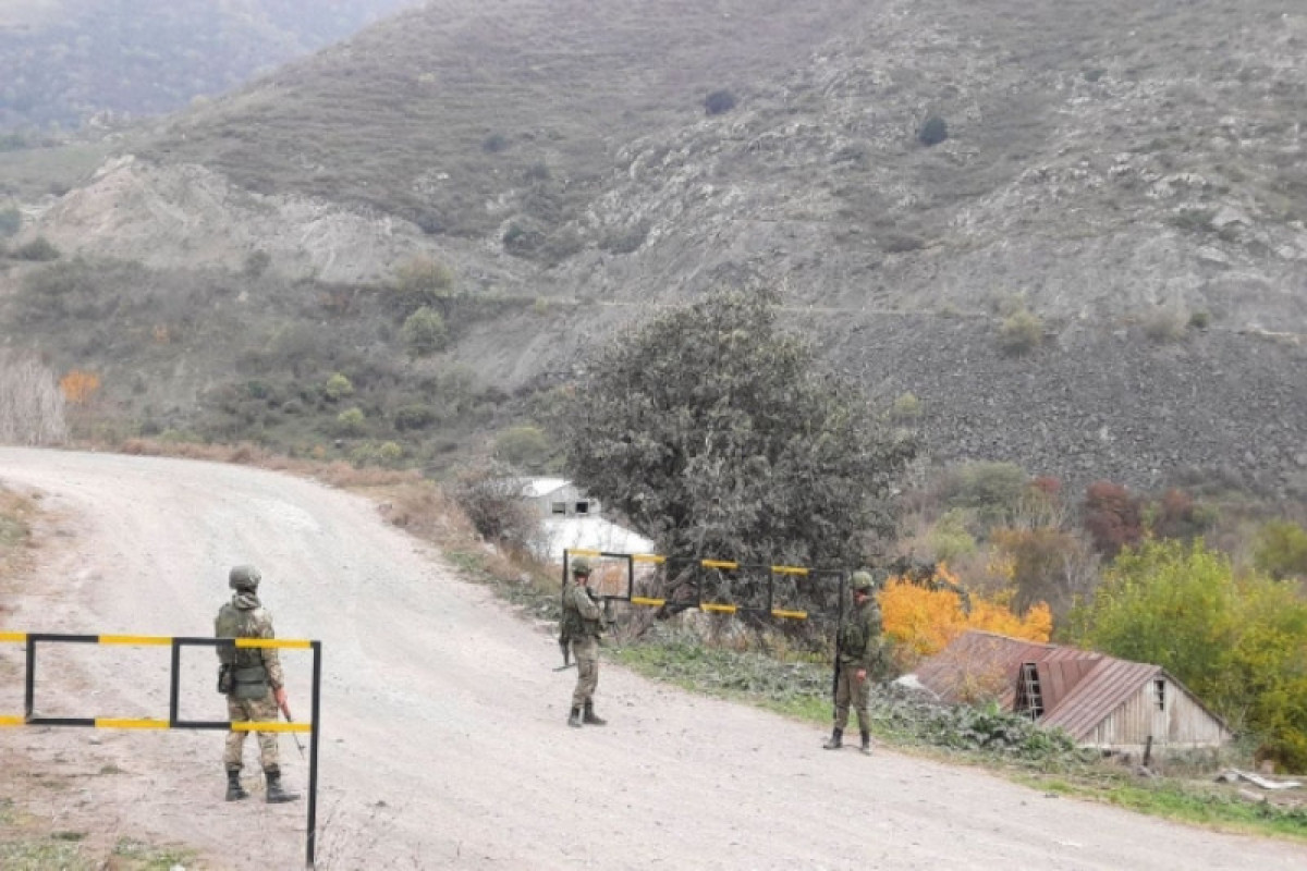 Азербайджан установил пограничный КПП на границе с Арменией, в начале дороги Лачин-Ханкенди