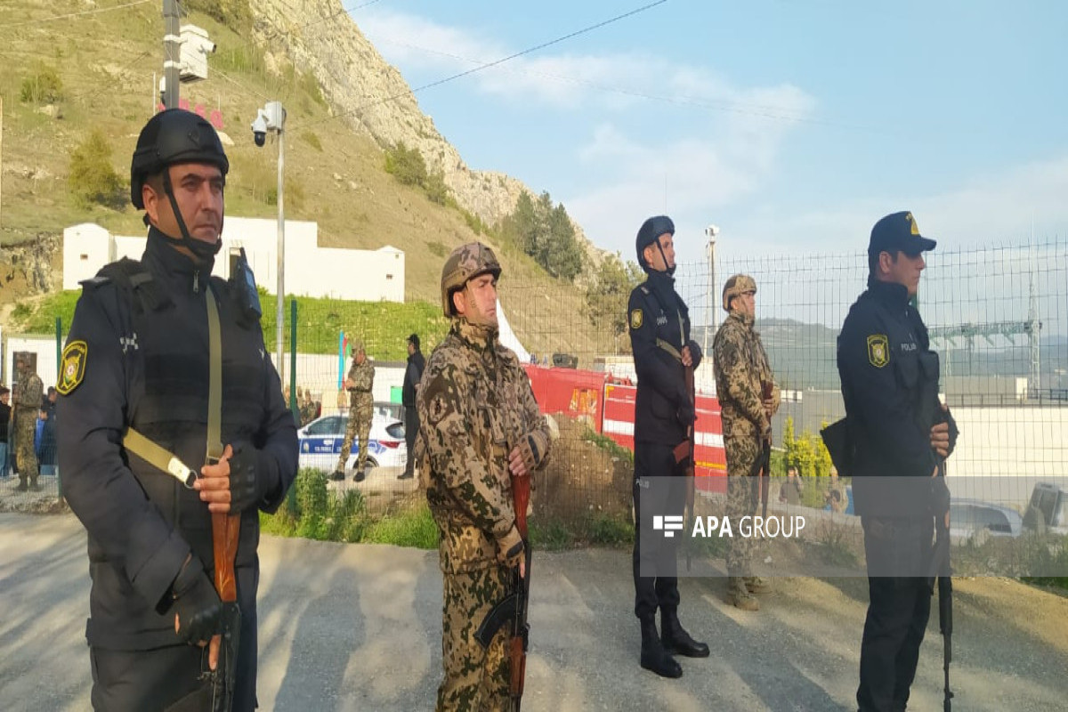 Азербайджанские экоактивисты временно приостановили акцию протеста на Лачинской дороге -ФОТО -ОБНОВЛЕНО 