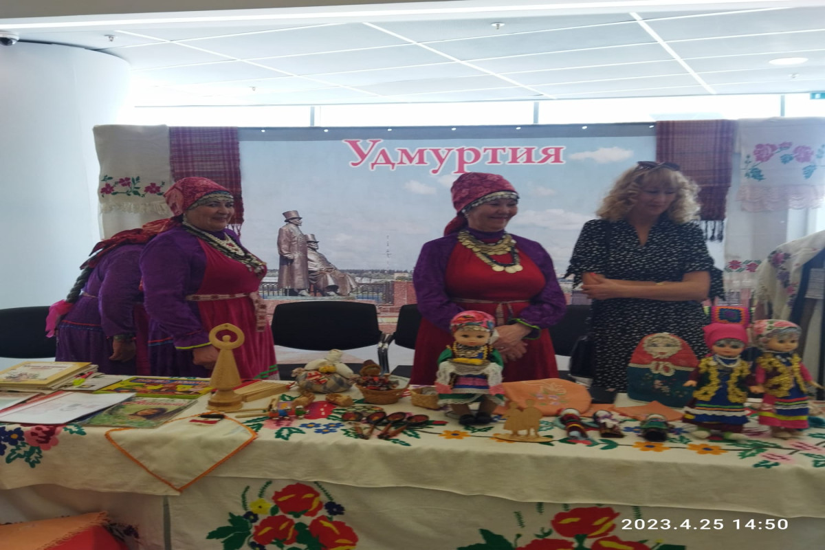 XIII ЕЭФМ в Екатеринбурге принял участников из 107 стран мира – РЕПОРТАЖ Vesti.az -ФОТО 