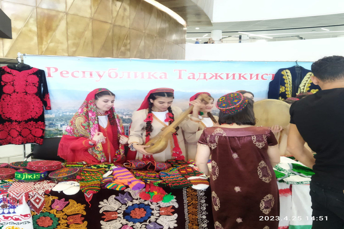 XIII ЕЭФМ в Екатеринбурге принял участников из 107 стран мира – РЕПОРТАЖ Vesti.az -ФОТО 