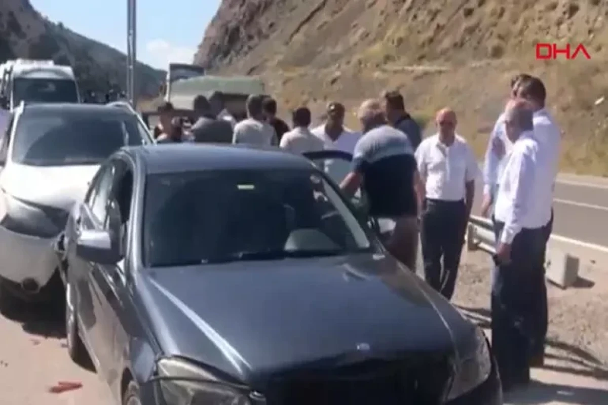 В Турции попал в ДТП кортеж экс-кандидата в президенты Кемаля Кылычдароглу-ФОТО -ВИДЕО 