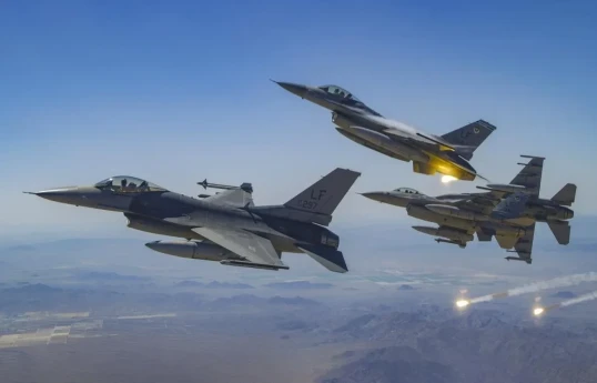 Для обучения на F-16 отобрали группу из восьми украинских летчиков