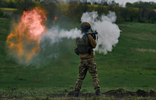Франция выполнила годовой план по обучению украинских солдат - Глава Минобороны 