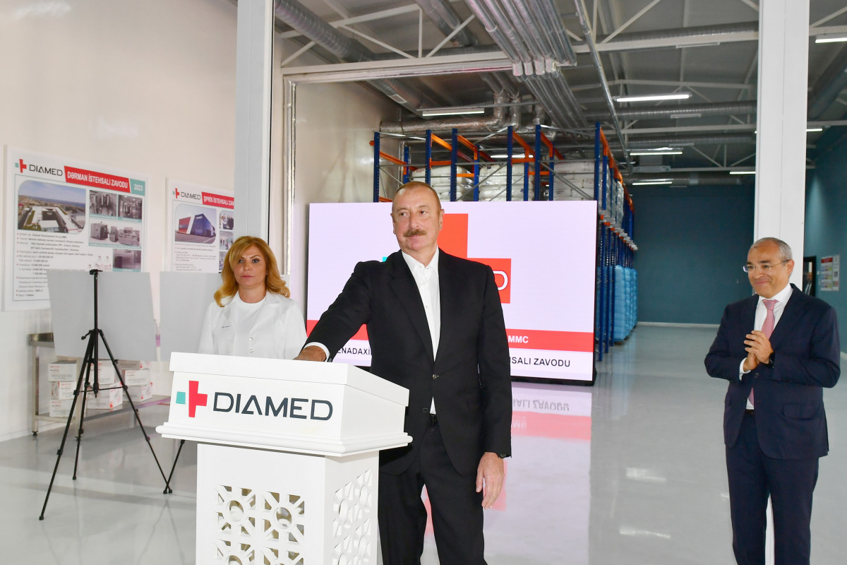 Ильхам Алиев принял участие в открытии завода по производству лекарств "Diamed"-ФОТО 