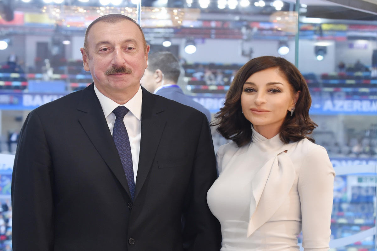 Президент Ильхам Алиев и первая леди Мехрибан Алиева наблюдали за финалом ЧМ по легкой атлетике в Будапеште-ОБНОВЛЕНО 