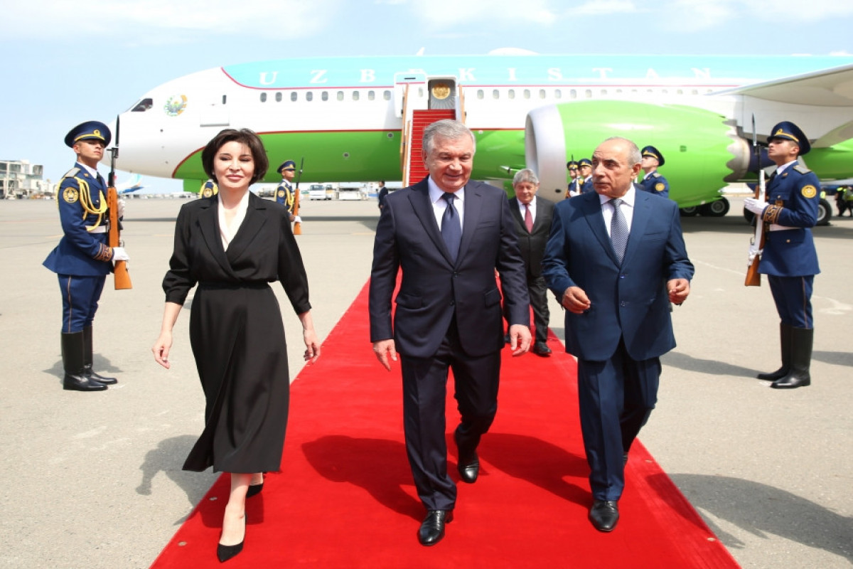 Президент Узбекистана прибыл в Азербайджан-ФОТО 