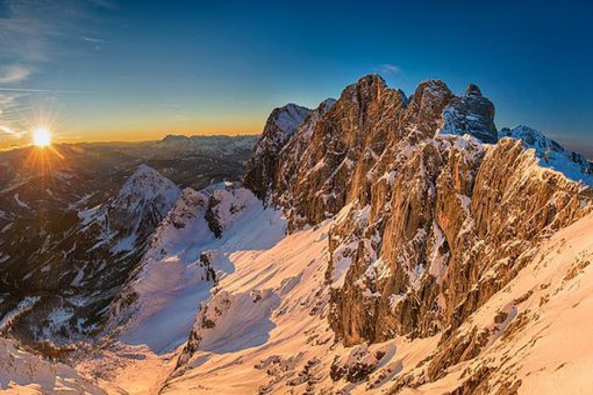 Воры ограбили ящик для пожертвований на альпинистском маршруте - На высоте 2350 м 