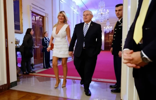 В “New York Post” опубликована статья о финансовых махинациях проармянски настроенного сенатора Менендеса и его жены-армянки