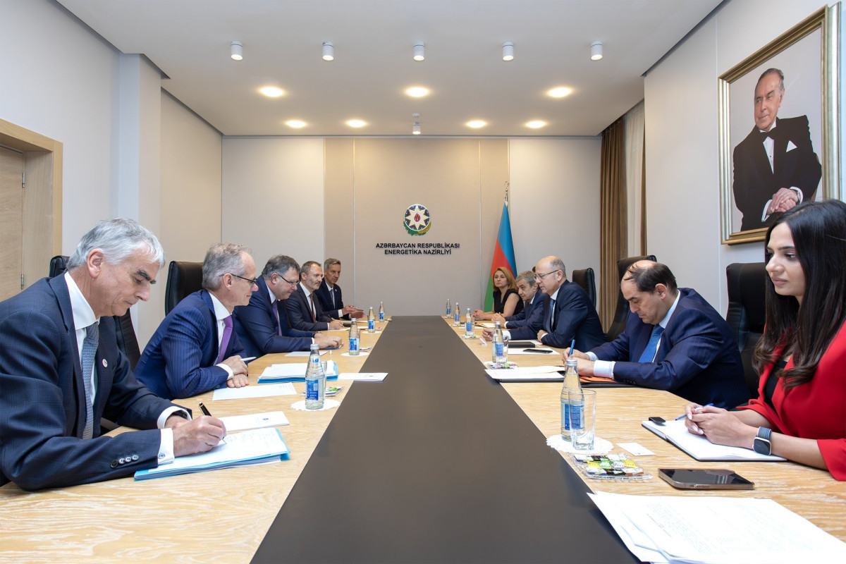 Минэнерго Азербайджана и TotalEnergies обсудили крупные проекты в сфере "зеленой энергетики"