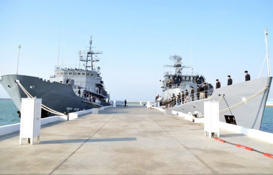 Делегация ВМС Ирана находится с визитом в Баку