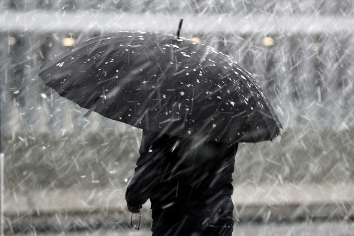 В Азербайджане резко сменится погода: сильный ветер, дожди, снег