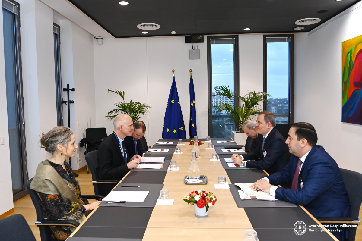 Джейхун Байрамов встретился с главным советником президента Совета ЕС по внешней политике