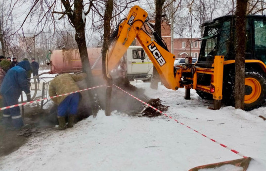 В России пятеро школьников упали в яму с кипятком