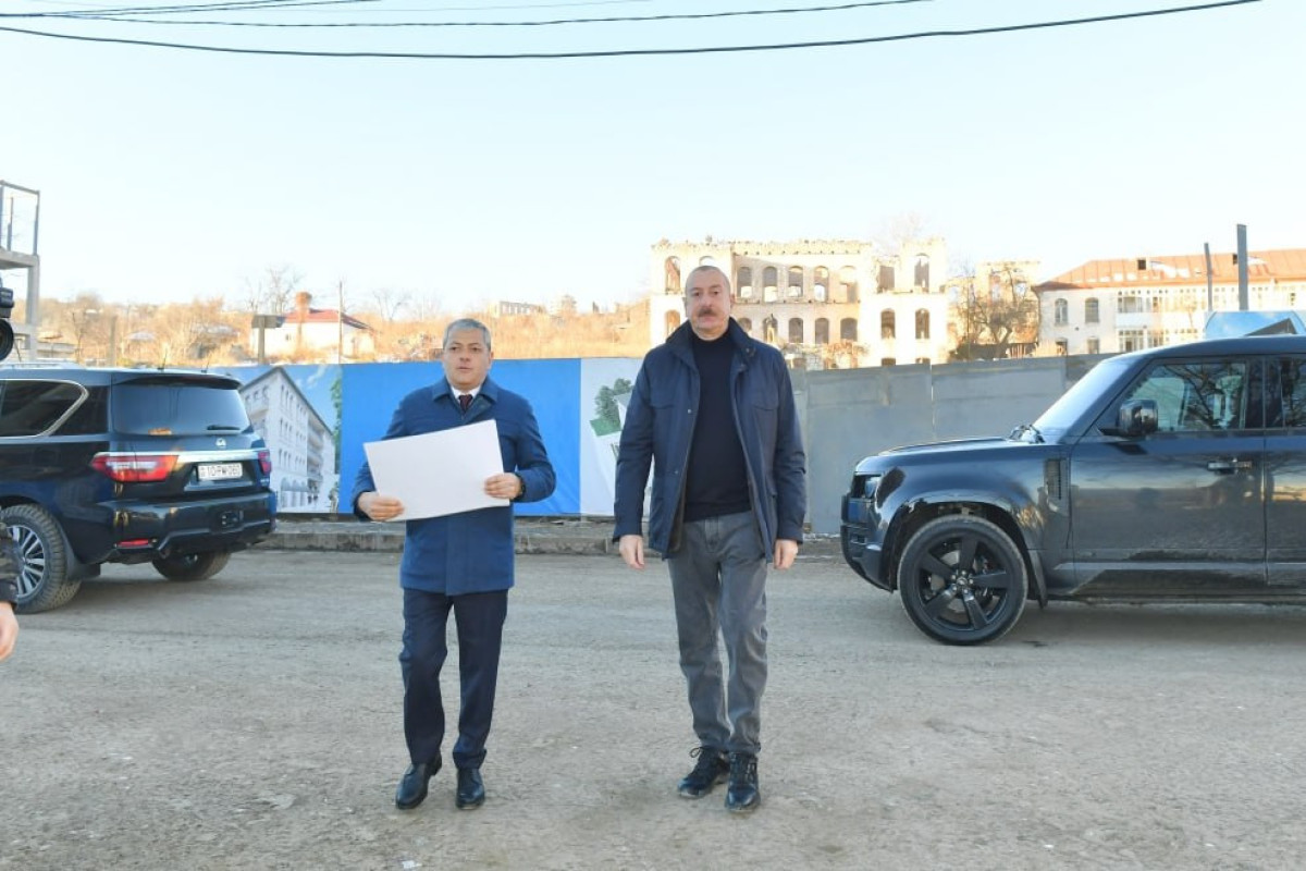Ильхам Алиев ознакомился со строительными и реставрационными работами на ряде объектов в Шуше-ФОТО 