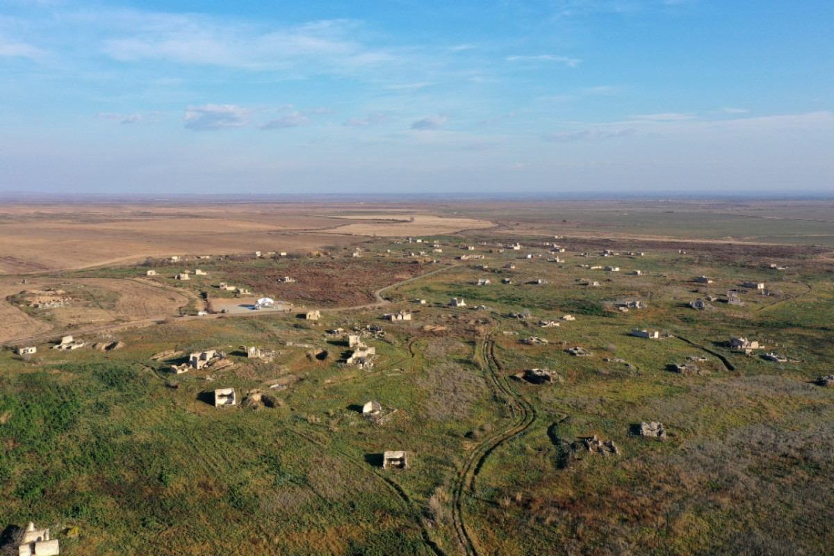 Заложен фундамент села Салахлы Кенгерли Агдамского района