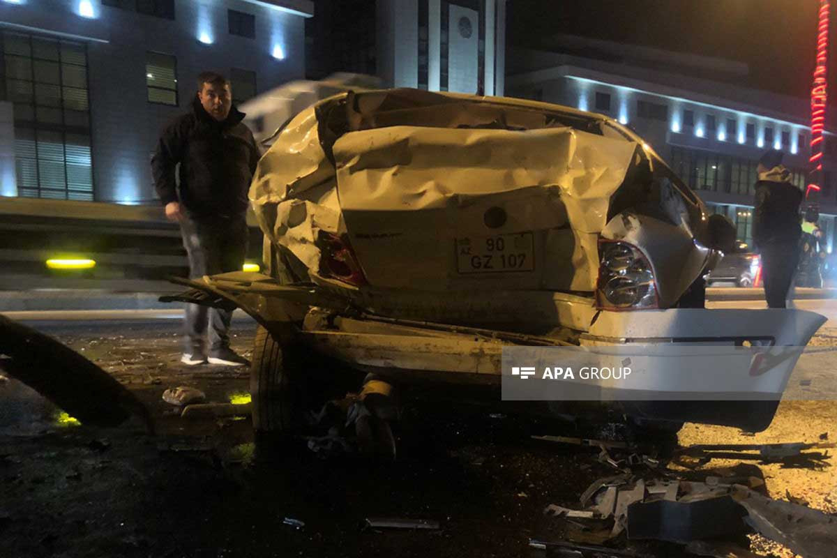 В Азербайджане произошла цепная авария, есть пострадавшие-ФОТО 