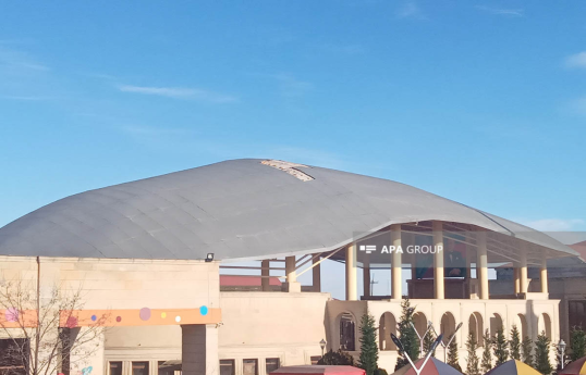 В Губе сильный ветер сорвал крышу «Зеленого театра», прервано электроснабжение города -ВИДЕО -ФОТО 