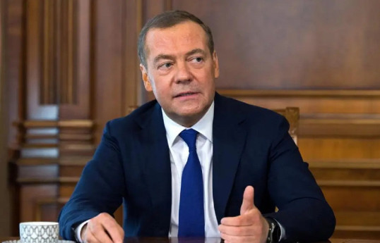 Медведев: Россия никогда не отказывалась от переговоров с Украиной
