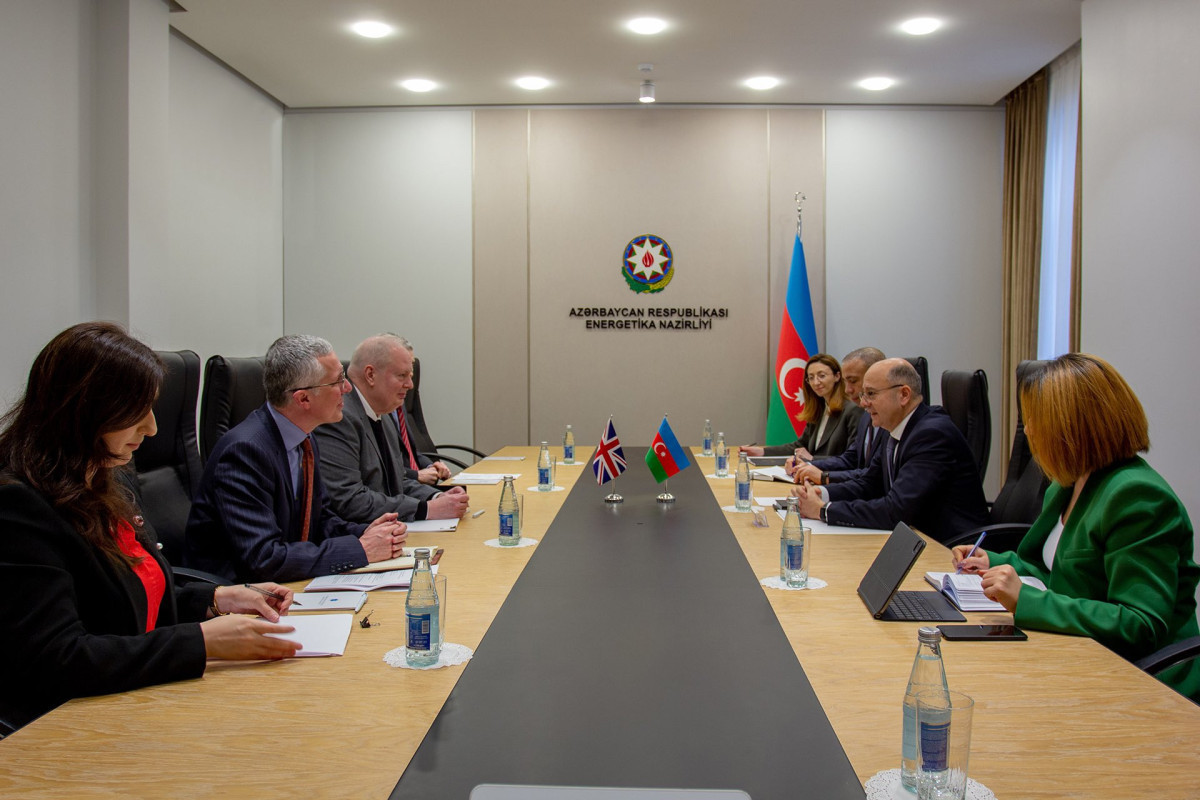 Азербайджан и Великобритания обсудили сотрудничество в сфере «зеленой энергии»