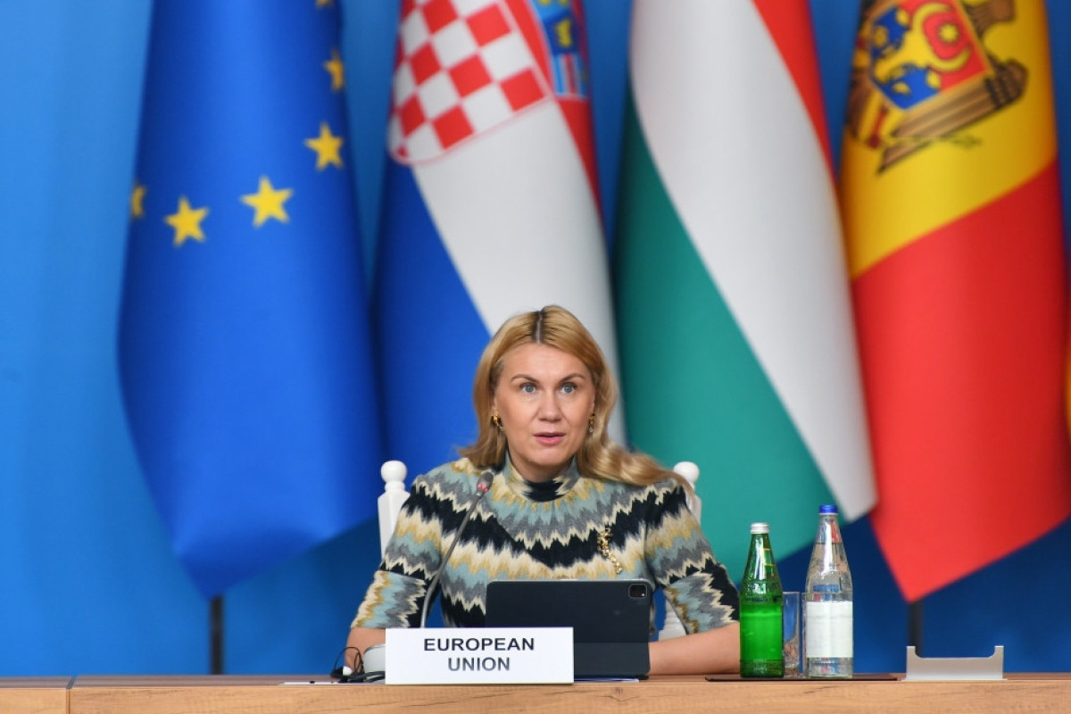 Комиссар ЕС Кадри Симсон: Азербайджан пришел нам на помощь в трудную минуту