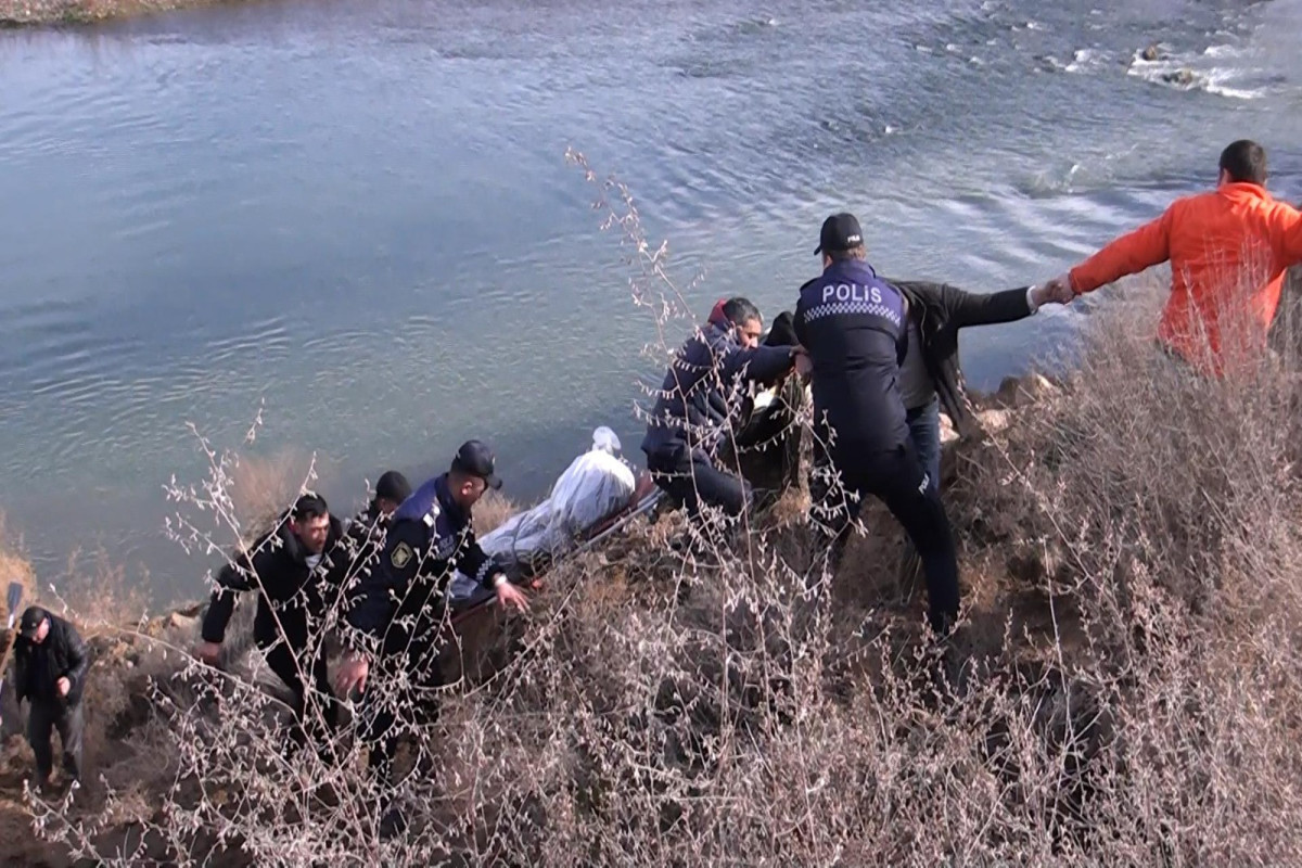 Найден труп мужчины, утонувшего в Куре в декабре 2022 года-ФОТО 