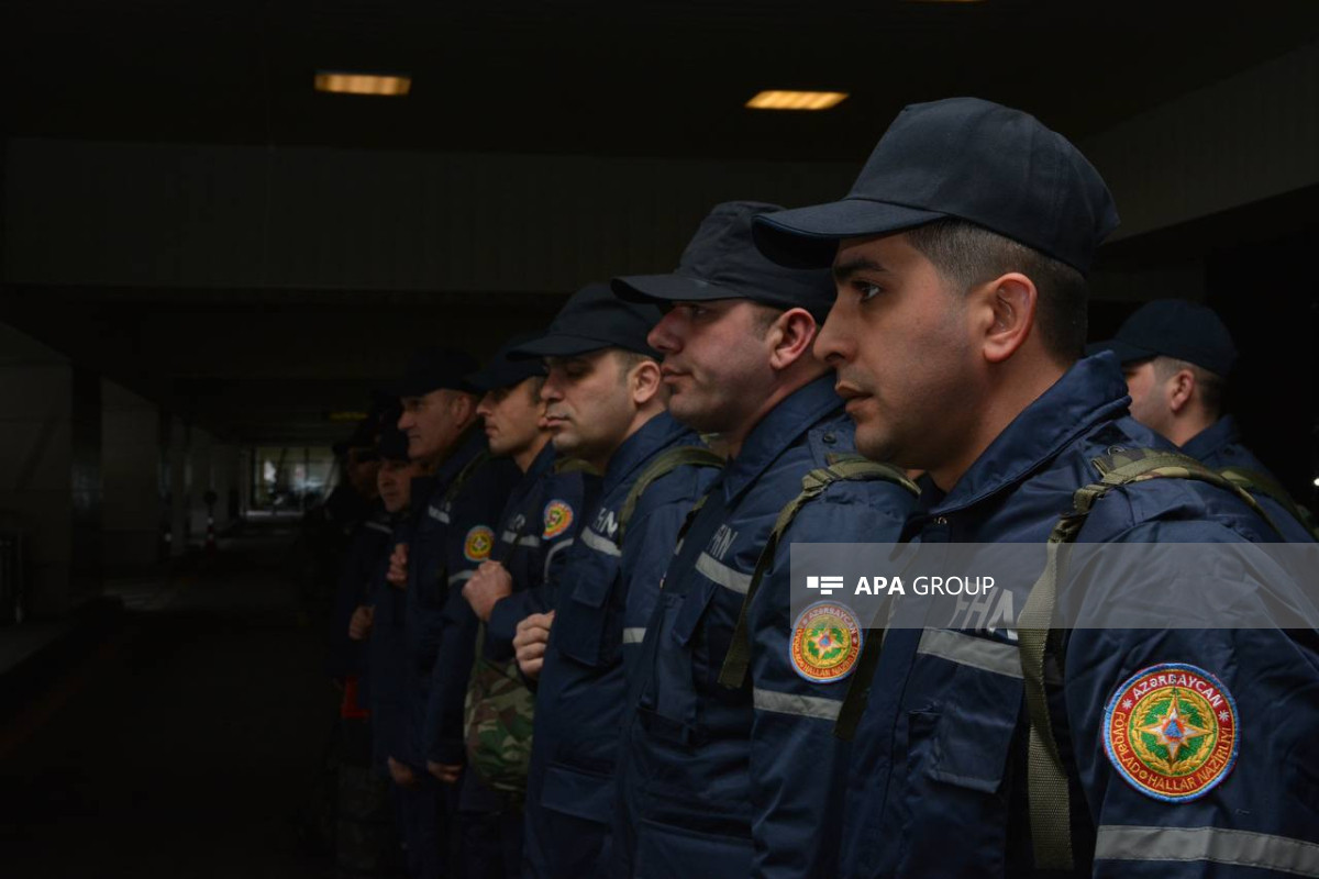 Группа отправившихся в Турцию сотрудников МЧС Азербайджана достигла Аданы
-ФОТО -ОБНОВЛЕНО-1 