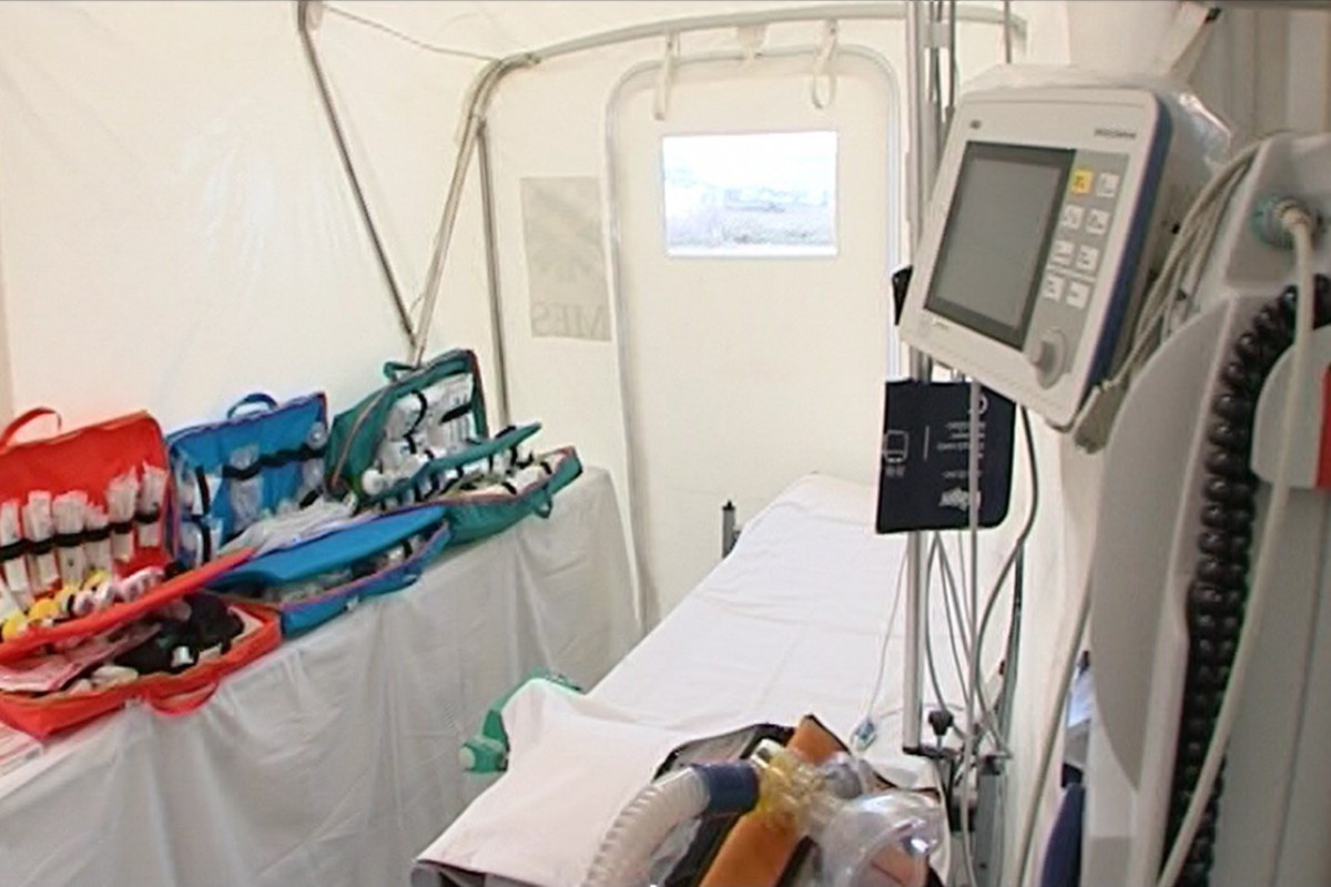 МЧС Азербайджана направило в Турцию мобильный госпиталь для оказания помощи пострадавшим -ФОТО 