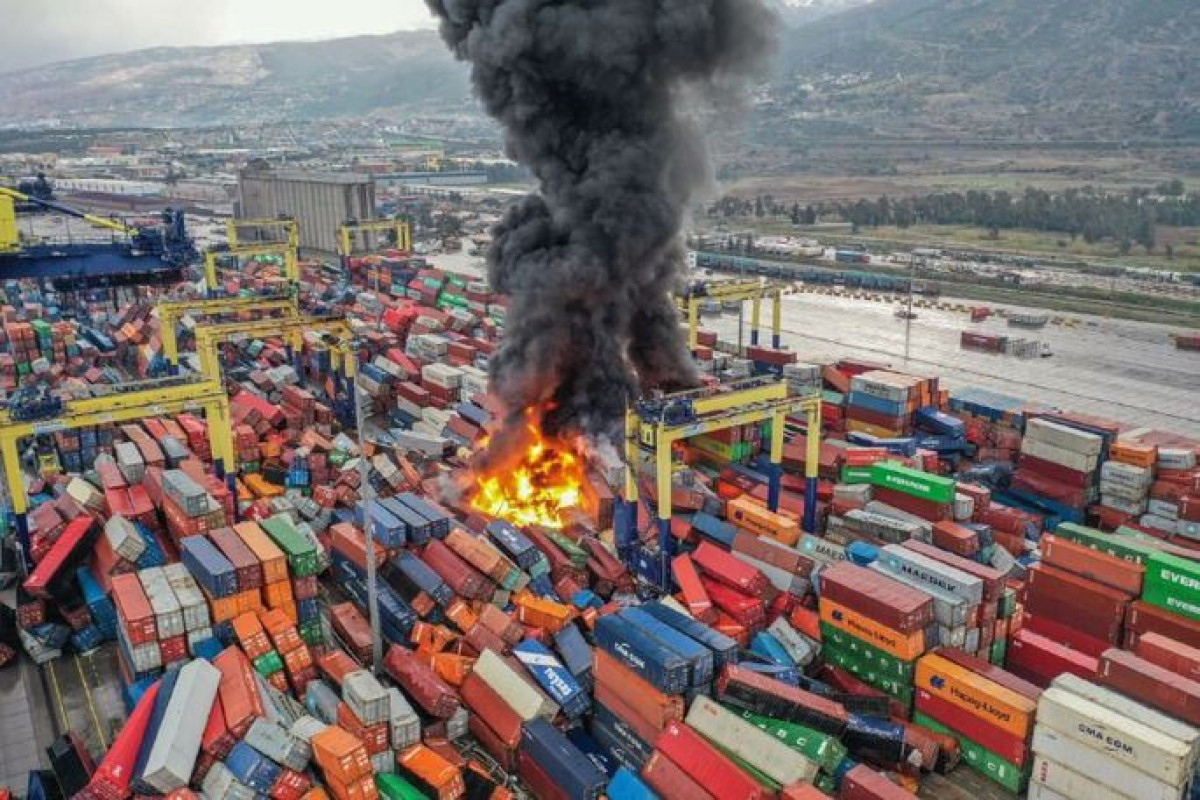 Пожар в турецком порту Искендерун потушен - Минобороны Турции-ОБНОВЛЕНО 
