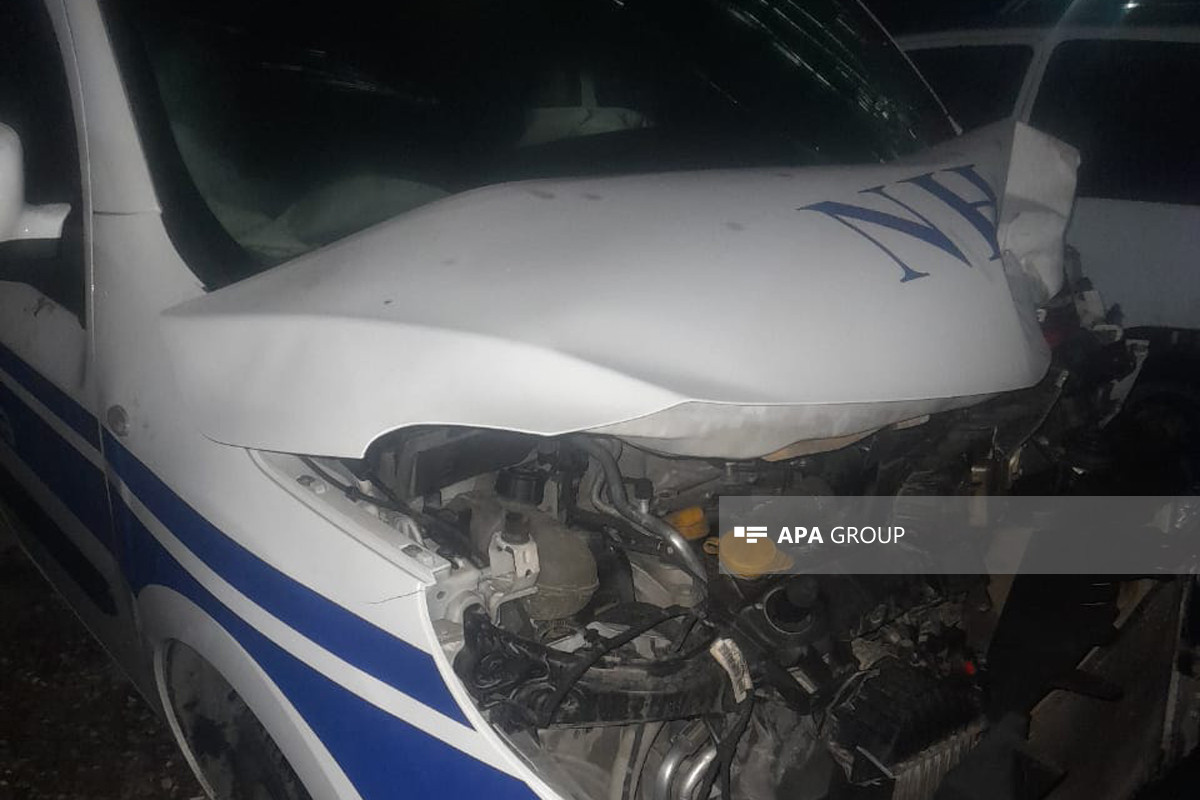 В Баку в ДТП пострадали 4 человека, двое из них-полицейские