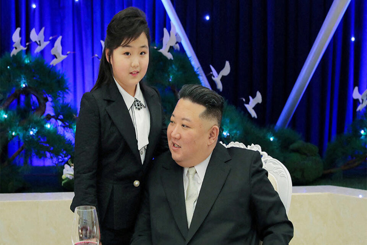 Ким Чен Ын появился на публике с дочерью-ВИДЕО 