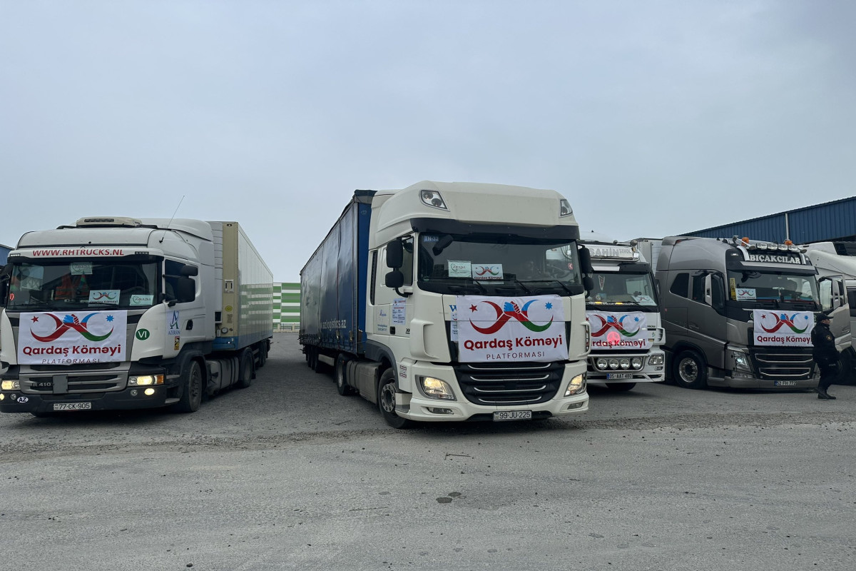 Азербайджан направил 20 грузовых автомобилей в зону землетрясения в Турции-ФОТО 