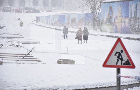 В Баку снег, гололедица и северо-восточный ветер - ПРОГНОЗ ПОГОДЫ 