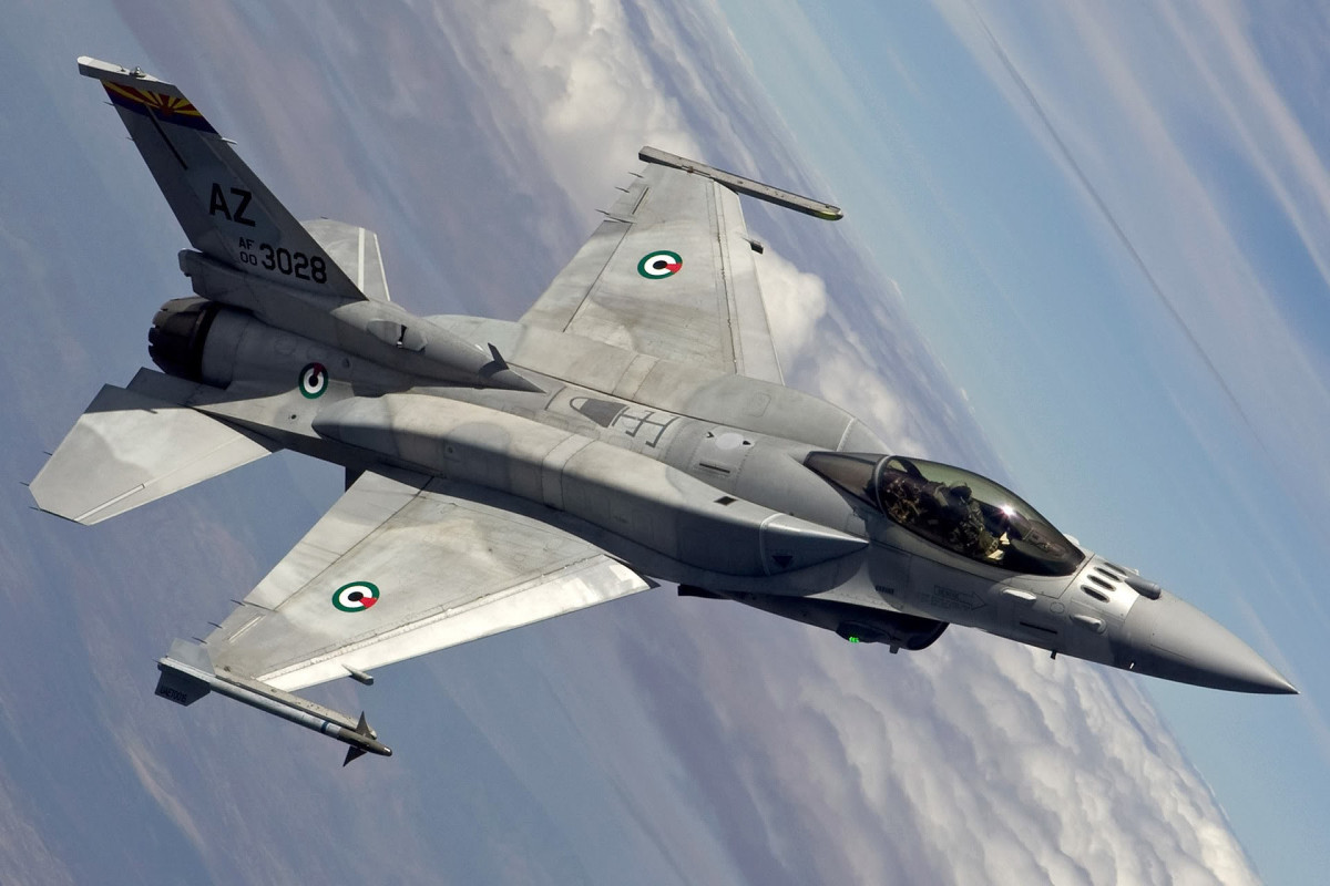 Украина направила запрос Нидерландам на поставку истребителей F-16 - Глава Минобороны 