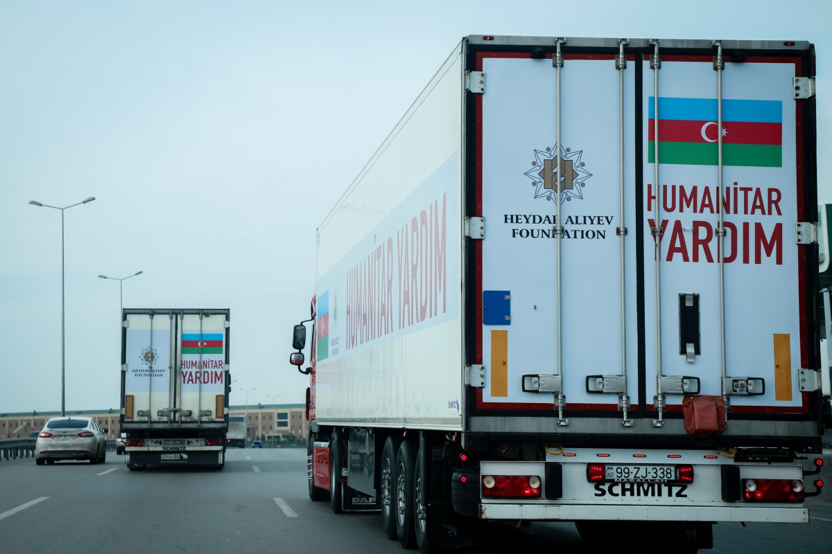 Фонд Гейдара Алиева отправил в Турцию очередную автоколонну с гуманитарной помощью-ФОТО 