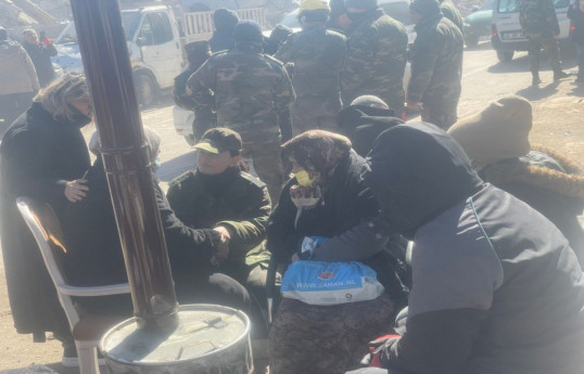 Психологи МЧС Азербайджана оказывают помощь пострадавшим от землетрясения в Турции -ВИДЕО 