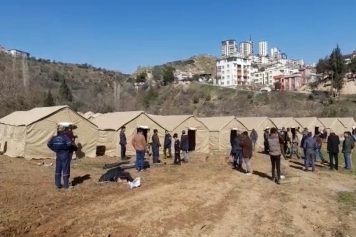 МЧС Азербайджана разбил еще 3 палаточных городка в Кахраманмараше-ФОТО -ВИДЕО 
