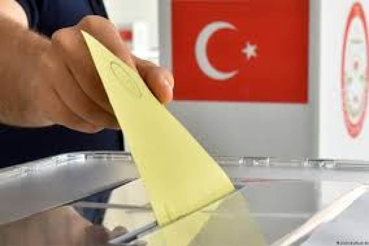 СМИ: Турция не планирует переносить выборы президента из-за землетрясений